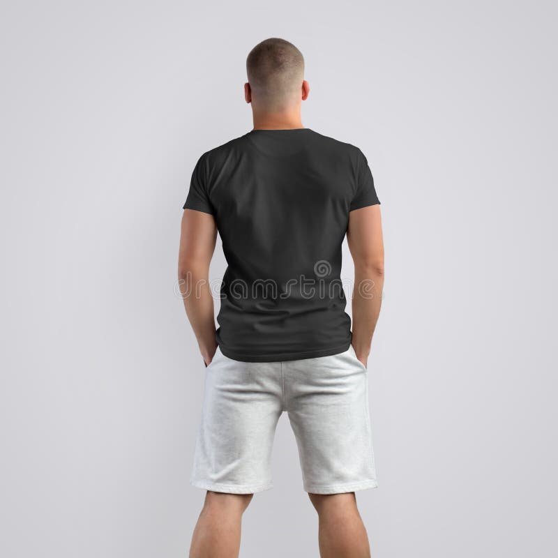 Muskularer Junger Kaukasier In Einem Schwarzen T Shirt Auf Weissem Hintergrund Zuruck Stockfoto Bild Von Tuch Leerzeichen 165944766