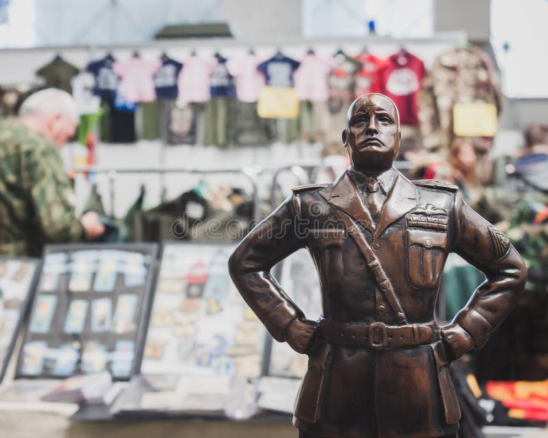 Mussolini S Statue at Militalia in Milan, Italy Editorial Photo - Image of  baldy, benito: 40866516