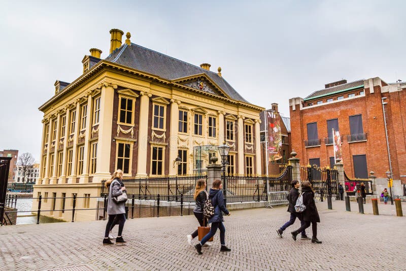 Musée d'Art de Mauritshuis ou de Maurice House à la Haye, Hollande photos stock Musée d'Art de Mauritshuis ou de Maurice House à la Haye, Hollande photos stock