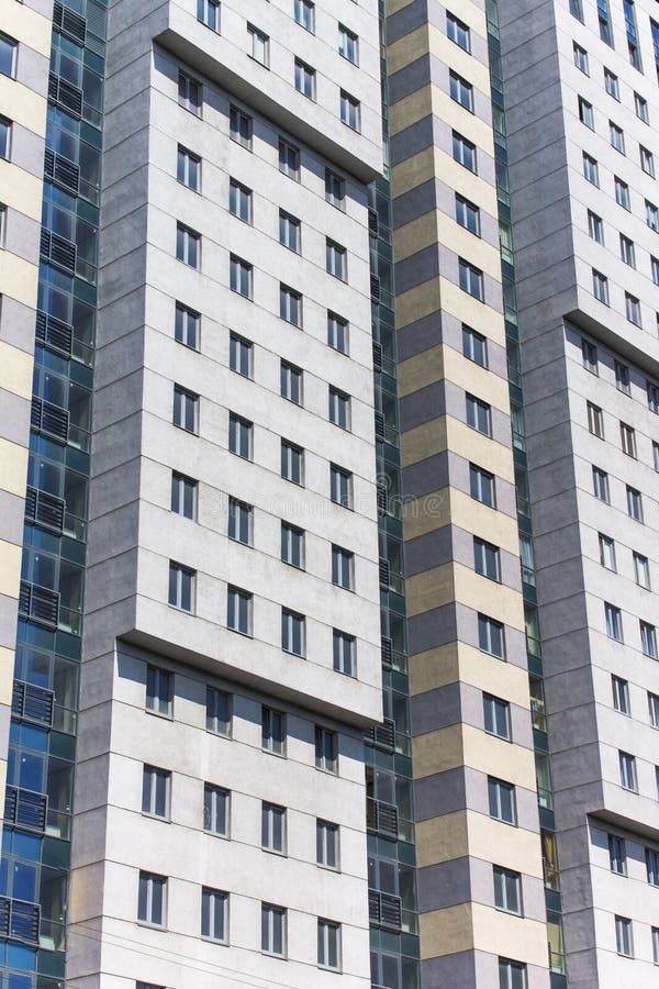 Muur van woningbouw met meerdere verdiepingen stock afbeelding Muur van woningbouw met meerdere verdiepingen stock afbeelding