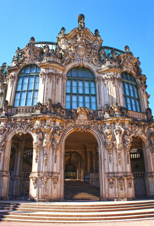 Muurpaviljoen van Zwinger - paleis in Dresden, Duitsland royalty-vrije stock fotografie Muurpaviljoen van Zwinger - paleis in Dresden, Duitsland royalty-vrije stock fotografie