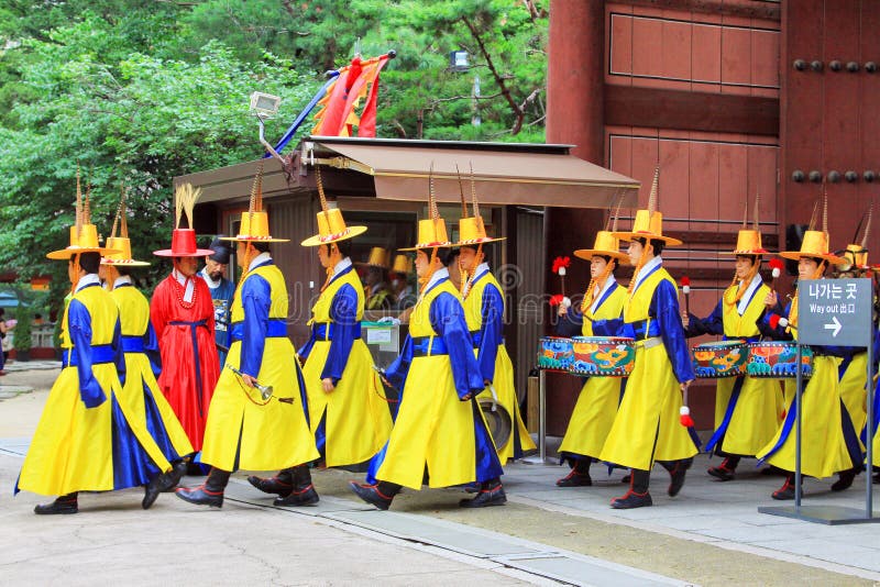 Muzikant van het Deoksugung Paleis stock foto