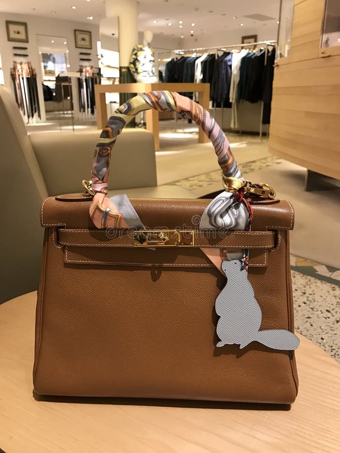 hermes kelly 28 gold