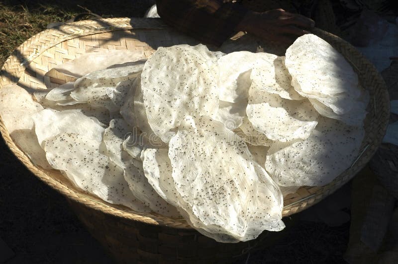 Myanmar, Inle lake: crispy sesam s pancakes