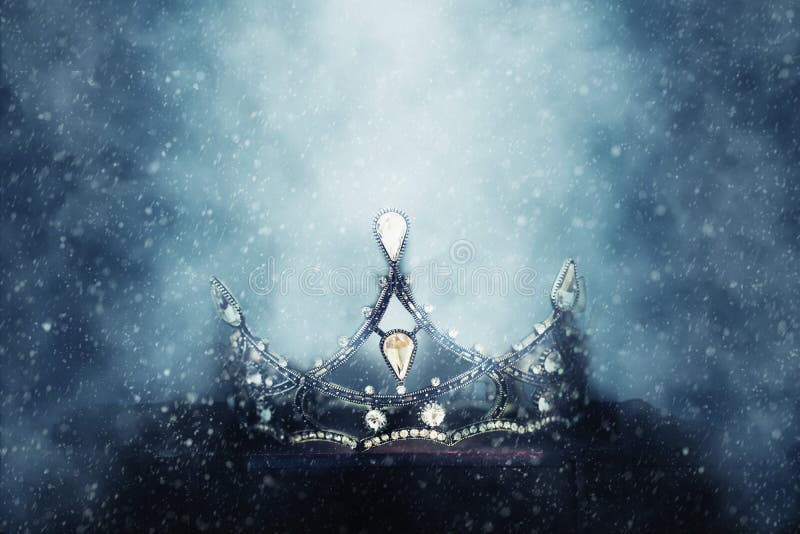 Mysterious and Magical Photo of of Beautiful Queen/king Crown Over ...