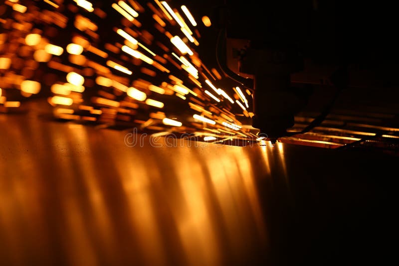 Máquina industrial do laser para o metal foto de stock Máquina industrial do laser para o metal foto de stock