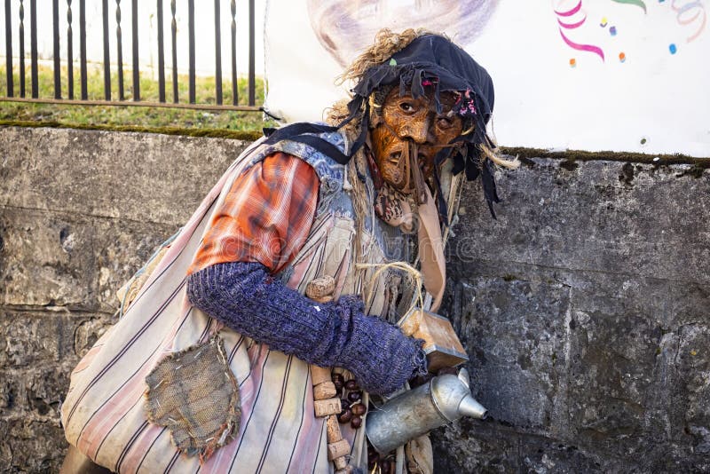 Máscaras del carnaval de Schignano fotografía de archivo Máscaras del carnaval de Schignano fotografía de archivo