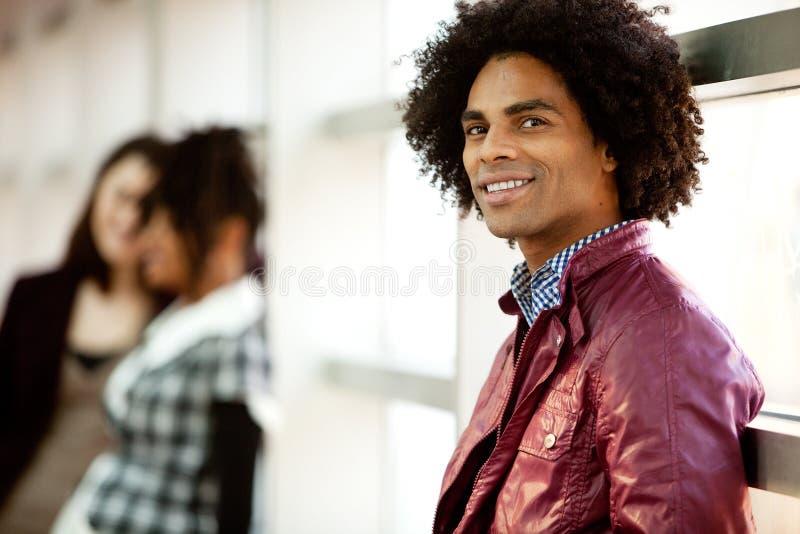 Mâle beau d'Afro-américain photo libre de droits Mâle beau d'Afro-américain photo libre de droits