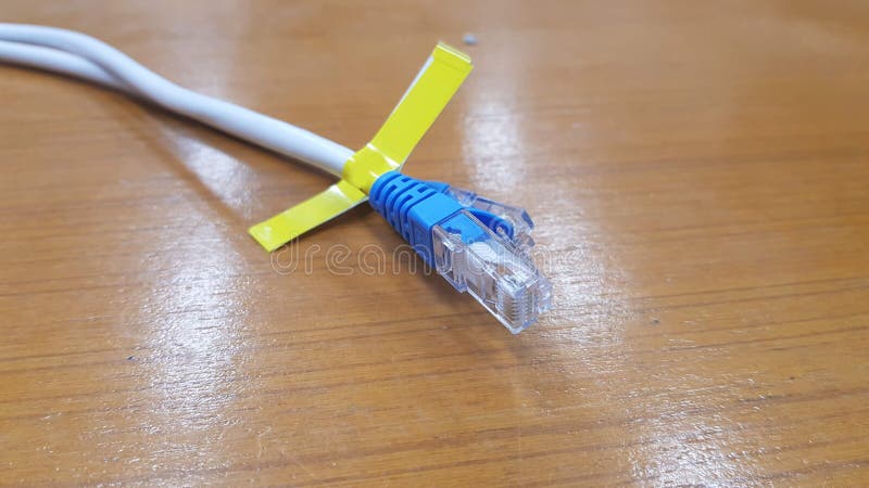 Mâle du câble LAN de réseau rj45 images libres de droits Mâle du câble LAN de réseau rj45 images libres de droits