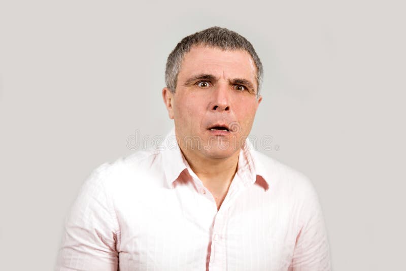Mãos diferentes pretas brancas do adulto da alegria da surpresa da tristeza das emoções do homem imagens de stock Mãos diferentes pretas brancas do adulto da alegria da surpresa da tristeza das emoções do homem imagens de stock
