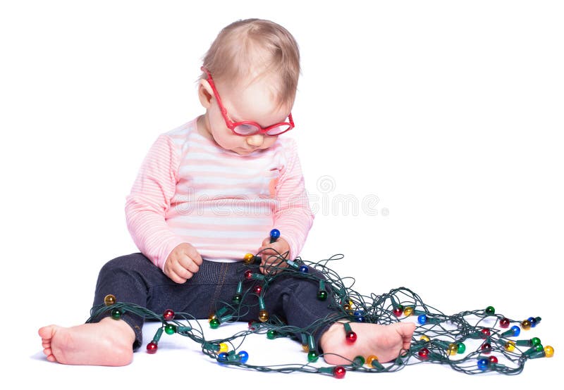 Mädchen, das auf weißem Hintergrund sitzt lizenzfreies stockbild