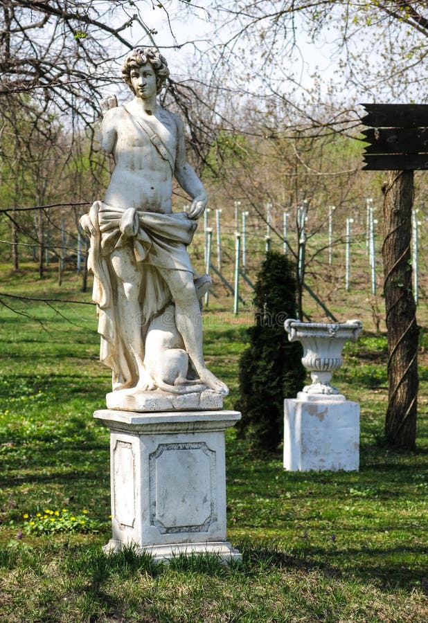 Männliche Statue lizenzfreie stockfotos Männliche Statue lizenzfreie stockfotos