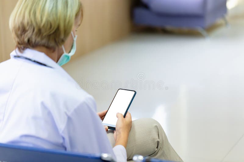 Female doctors using mobile smartphones at hospitals, Medical healthcare, and doctor service. Female doctors using mobile smartphones at hospitals, Medical healthcare, and doctor service.