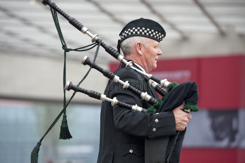 Músicos de la montaña de Escocia fotografía de archivo libre de regalías Músicos de la montaña de Escocia fotografía de archivo libre de regalías