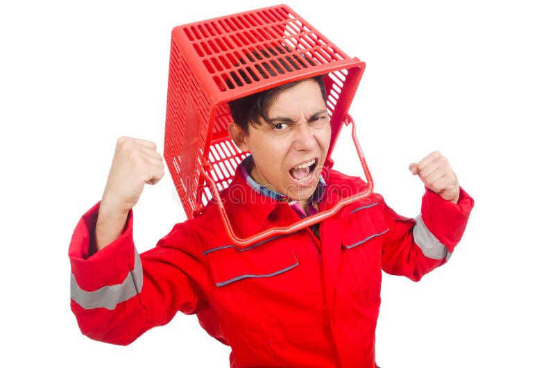 Mężczyzna w czerwonych coveralls z zakupy supermarketem zdjęcia royalty free Mężczyzna w czerwonych coveralls z zakupy supermarketem zdjęcia royalty free