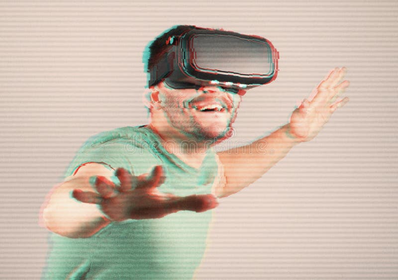 Mężczyzna z VR gogle nad cyfrowymi usterka skutkami zdjęcie stock Mężczyzna z VR gogle nad cyfrowymi usterka skutkami zdjęcie stock