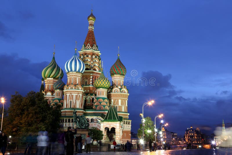 Nachtansicht von Fürbitte-Kathedralen-St.-Basilikum auf rotem Quadrat, lizenzfreies stockfoto Nachtansicht von Fürbitte-Kathedralen-St.-Basilikum auf rotem Quadrat, lizenzfreies stockfoto