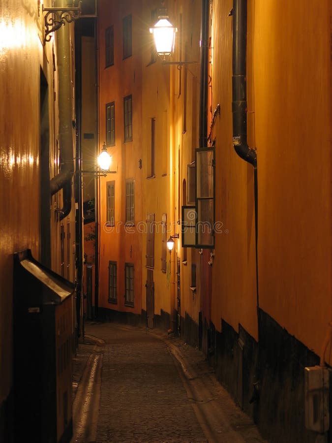 Nachtstraße in der alten Stadt. lizenzfreie stockfotos Nachtstraße in der alten Stadt. lizenzfreie stockfotos