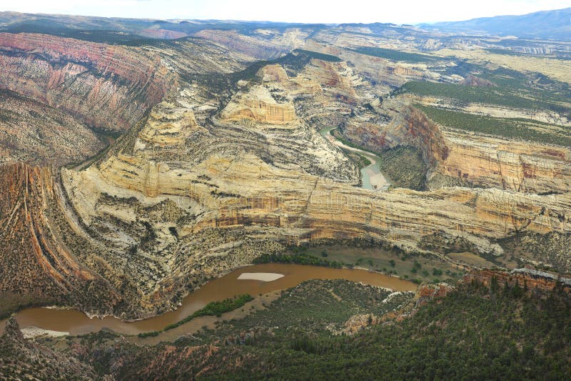 Nahaufnahme der gefalteten Schlucht gebildet durch den Green River, Dinosaurier stockfoto Nahaufnahme der gefalteten Schlucht gebildet durch den Green River, Dinosaurier stockfoto
