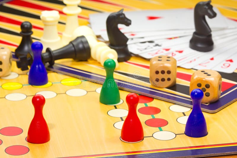 Nahaufnahme von Brettspielen lizenzfreie stockfotos Nahaufnahme von Brettspielen lizenzfreie stockfotos