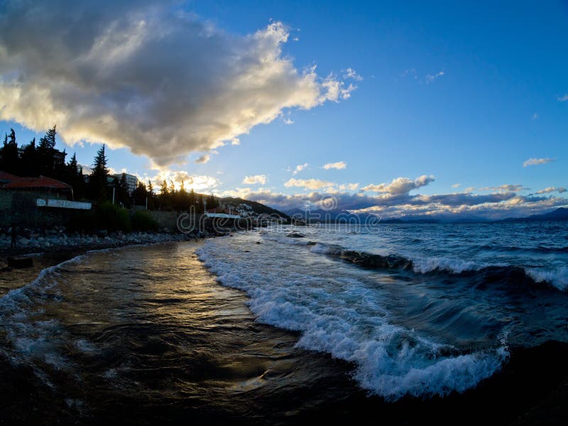 Nahuel Huapi-meer stock afbeelding. Image of duidelijkheid - 40028333