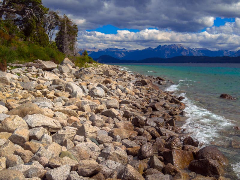 Nahuel Huapi-meer stock afbeelding. Image of duidelijkheid - 40028333