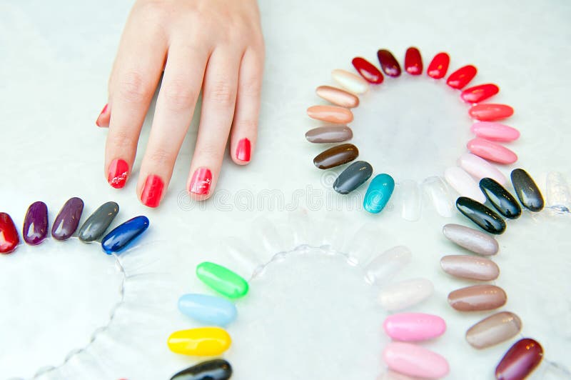 choosing a nail color