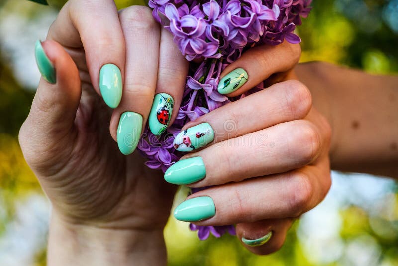 DIY Wire Nail Polish Spring Flower | Spring diy, Nail polish flowers, Beads  and wire