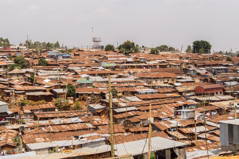 Nairobi, Kenia, Afrique-03/01/2018 Vista de los tugurios de Nairobi imagen de archivo libre de regalías Nairobi, Kenia, Afrique-03/01/2018 Vista de los tugurios de Nairobi imagen de archivo libre de regalías