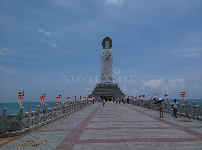 Nanhai Guanyin statua w Sanya, Hainan w Chiny zdjęcie stock Nanhai Guanyin statua w Sanya, Hainan w Chiny zdjęcie stock