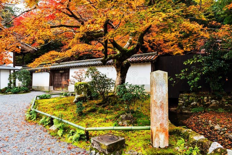 Nanzen-ji am Herbst, Kyoto lizenzfreie stockfotos Nanzen-ji am Herbst, Kyoto lizenzfreie stockfotos