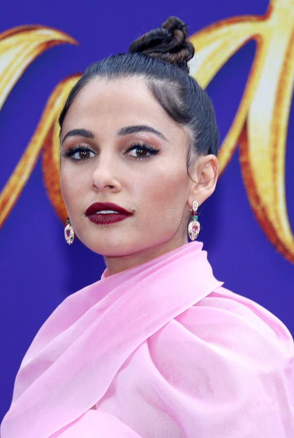 Naomi Scott photo libre de droits Naomi Scott photo libre de droits