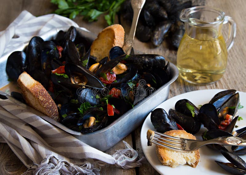 Naples Style Mussels with Tomatoes Stock Image Image of food, mollusk