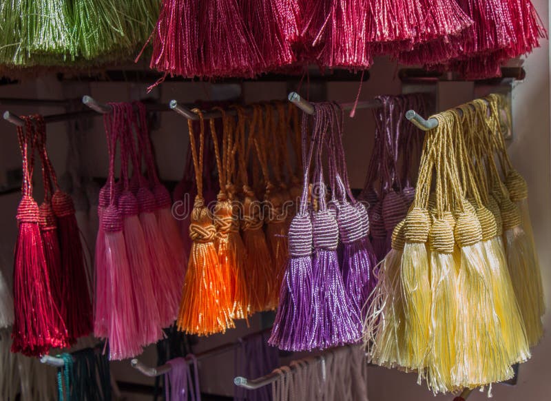 Nappe tradizionali in vari colori immagini stock libere da diritti Nappe tradizionali in vari colori immagini stock libere da diritti