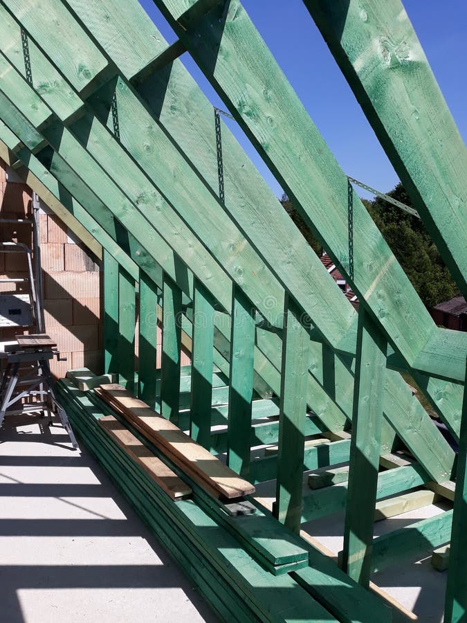 Naprawa dachu i zadaszenia obraz royalty free