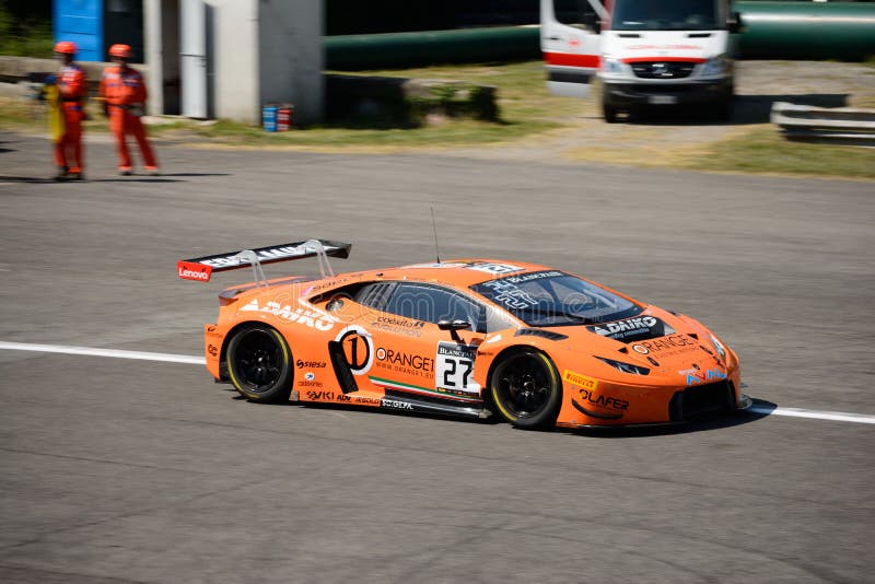 Naranja 1 Team Lazarus Lamborghini Huracan GT3 en Monza fotos de archivo Naranja 1 Team Lazarus Lamborghini Huracan GT3 en Monza fotos de archivo