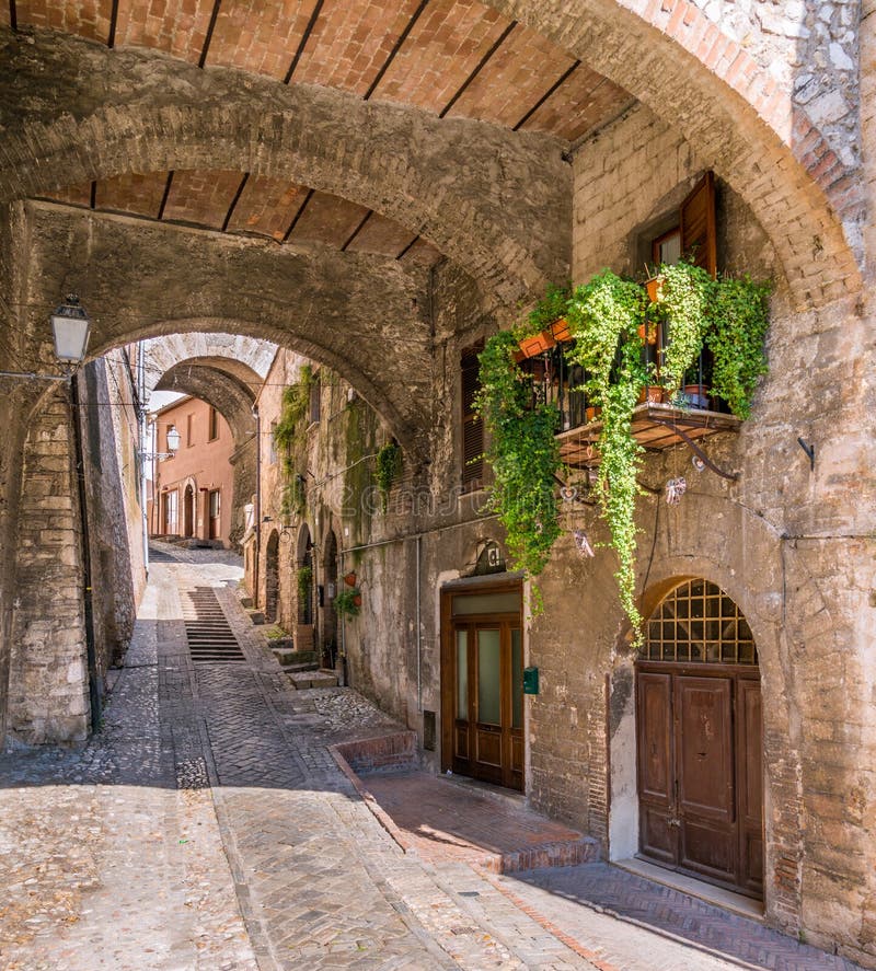 Narni, αρχαία πόλη στην επαρχία Terni Ουμβρία, κεντρική Ιταλία στοκ εικόνα Narni, αρχαία πόλη στην επαρχία Terni Ουμβρία, κεντρική Ιταλία στοκ εικόνα