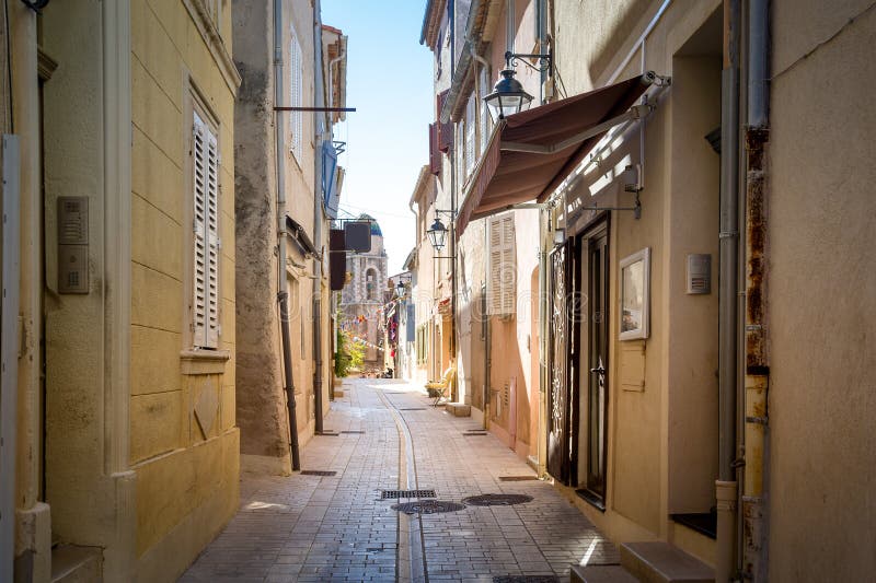 Narrow Streets of Saint-Tropez Old Town Stock Photo - Image of facade ...
