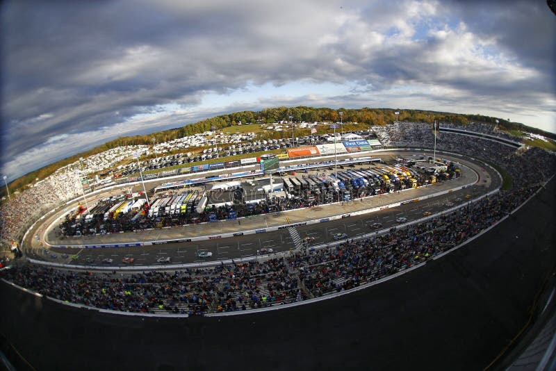 NASCAR: October 29 First Data 500