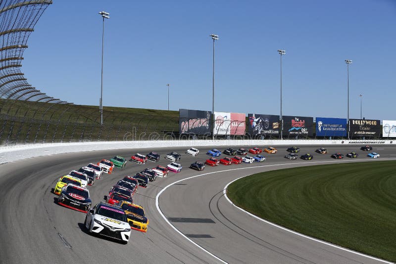NASCAR: October 20 Kansas Lottery 300. October 20, 2018 - Kansas City, Kansas, USA: Daniel Hemric 21 brings his car through the turns during the Kansas Lottery stock images NASCAR: October 20 Kansas Lottery 300. October 20, 2018 - Kansas City, Kansas, USA: Daniel Hemric 21 brings his car through the turns during the Kansas Lottery stock images