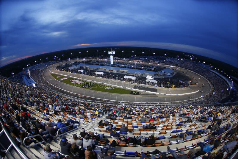 NASCAR: Proprietari 400 di Toyota del 21 aprile fotografia stock libera da diritti NASCAR: Proprietari 400 di Toyota del 21 aprile fotografia stock libera da diritti