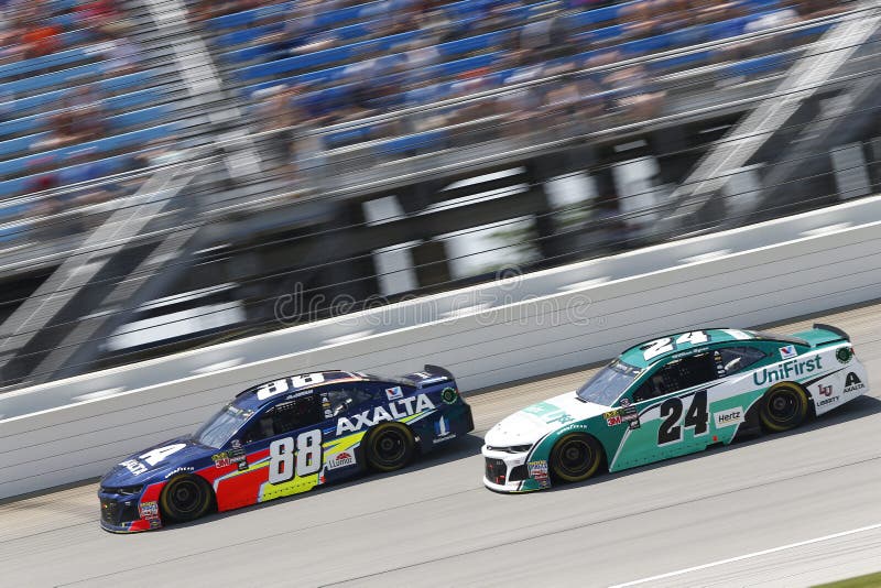 July 01, 2018 - Joliet, Illinois , USA: Alex Bowman 88 battles for position during the Overton`s 400 at Chicagoland Speedway in Joliet, Illinois . July 01, 2018 - Joliet, Illinois , USA: Alex Bowman 88 battles for position during the Overton`s 400 at Chicagoland Speedway in Joliet, Illinois .