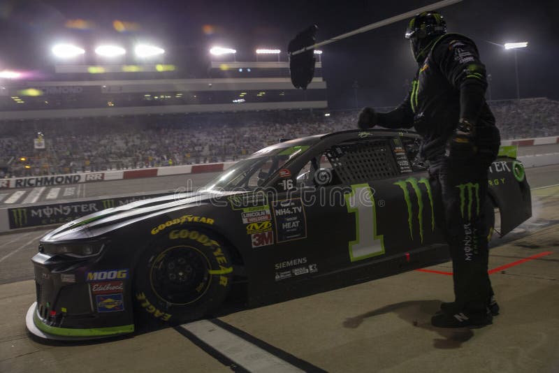 September 21, 2019 - Richmond, Virginia, USA: Kurt Busch 1 and crew make a pit stop under the lights for the Federated Auto Parts 400 at Richmond Raceway in Richmond, Virginia. September 21, 2019 - Richmond, Virginia, USA: Kurt Busch 1 and crew make a pit stop under the lights for the Federated Auto Parts 400 at Richmond Raceway in Richmond, Virginia