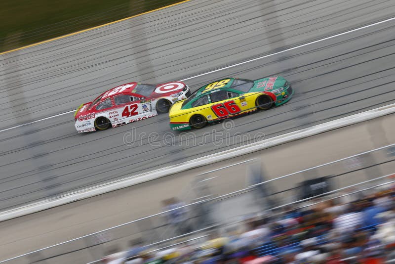 September 17, 2017 - Joliet, Illinois, USA: Kyle Larson 42 battles for position during the Tales of the Turtles 400 at Chicagoland Speedway in Joliet, Illinois. September 17, 2017 - Joliet, Illinois, USA: Kyle Larson 42 battles for position during the Tales of the Turtles 400 at Chicagoland Speedway in Joliet, Illinois.