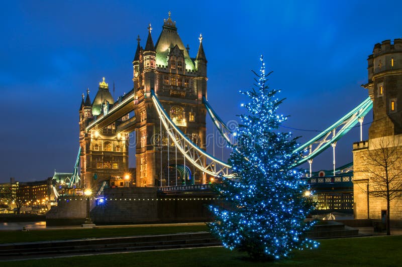 Natal Da Ponte Da Torre Em Londres, Inglaterra Foto de Stock - Imagem de  grande, torre: 53636928