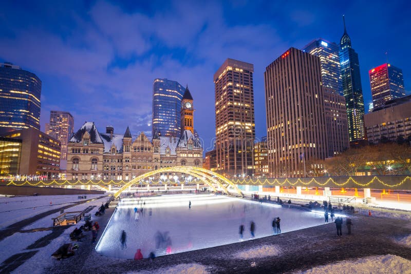 Nathan Phillips Square royalty-vrije stock afbeeldingen Nathan Phillips Square royalty-vrije stock afbeeldingen