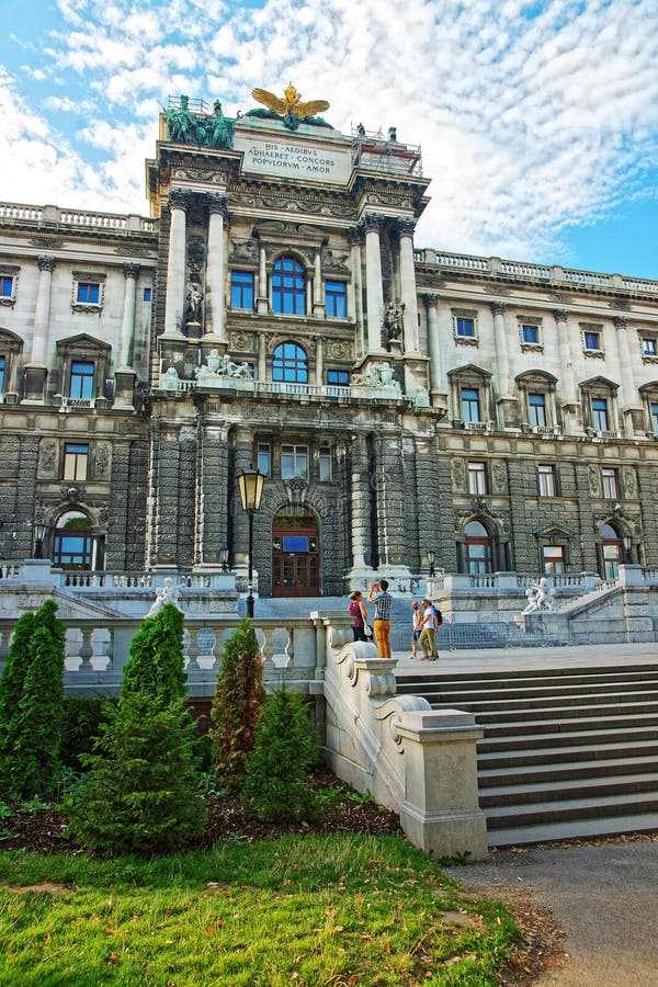 National Library of Hofburg Palace in Vienna and tourists royalty free stock photography National Library of Hofburg Palace in Vienna and tourists royalty free stock photography