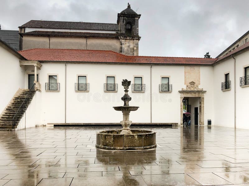 Nationellt museum Machado de Castro, Coimbra Portugal arkivfoton