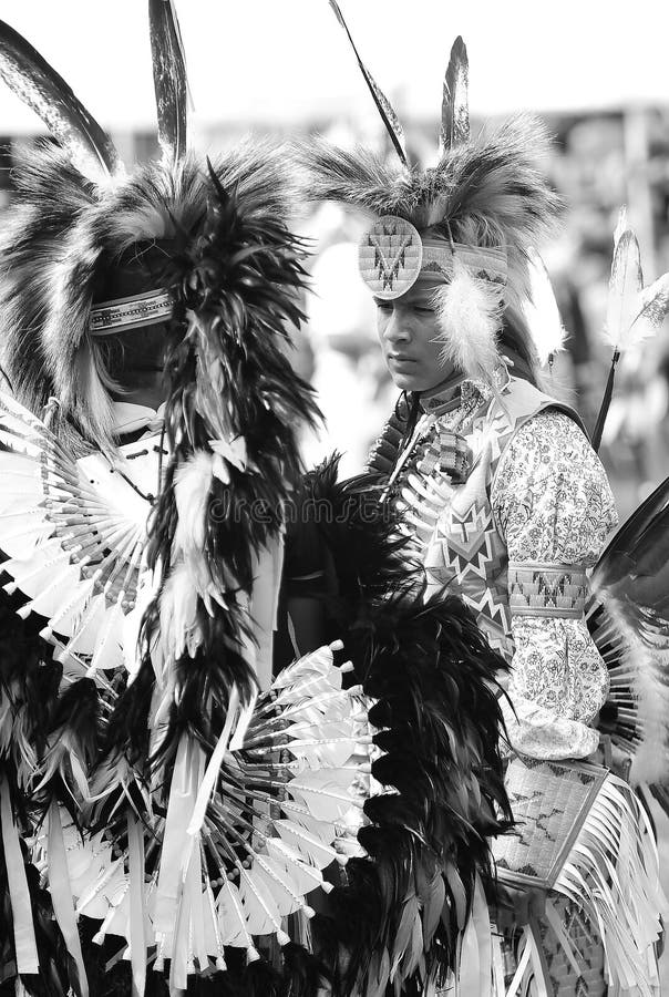 Native American Pow Wow Dancers Editorial Stock Image Image Of Western Dancers 129130219