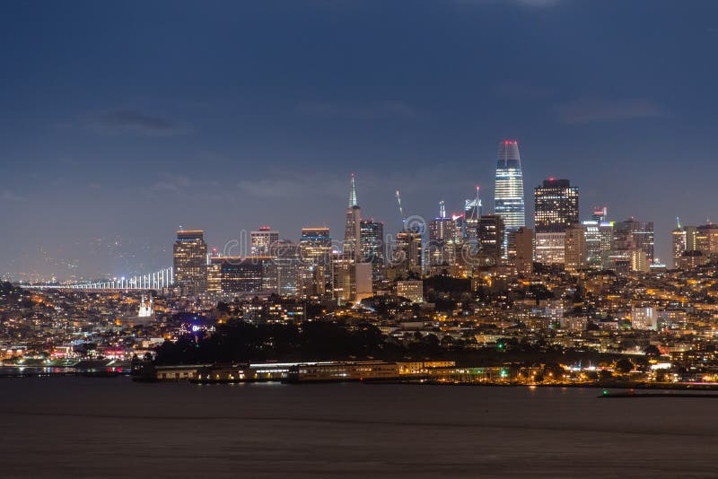 Nattsikt av det finansiella området, San Francisco fotografering för bildbyråer Nattsikt av det finansiella området, San Francisco fotografering för bildbyråer